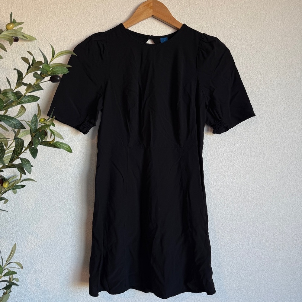 Old Navy Black Smocked Back Puff Sleeve Mini Dress Size Small